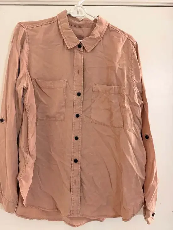 Universal Thread Women's Long Sleeve Button-Down Relaxed Fit Utility Shirt with - Picture 1 of 5